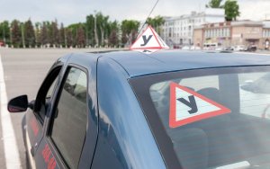 С 1 апреля в России изменились правила обмена иностранных водительских прав