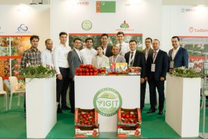 Восемь туркменских компаний участвуют в выставке Macfrut 2024 в Италии