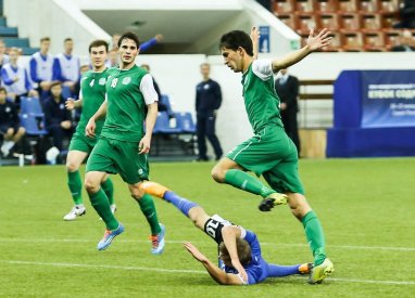 Türkmen futbolçylary Arkalaşygyň Kubogynda iň güýçli toparlaryň sekizligine düşdüler. TÜRKMENISTAN — ESTONIÝA — 3:1