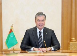 Gurbanguly Berdimuhamedov highly appreciated the merits of the Hero of Turkmenistan Chinar Rustemova