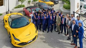 Дубайские рабочие на один день примерили на себя образ жизни миллионеров
