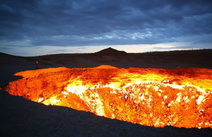 Туркменские ученые предложили эффективный метод сокращения выбросов метана из кратера Дарваза