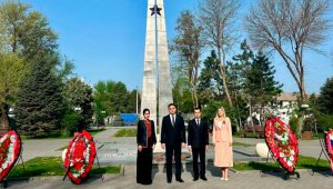 Делегация Туркменистана приняла участие в праздновании 300-летия Махтумкули в Астраханской области