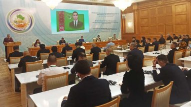 В Ашхабаде проходит международная конференция, посвященная туризму