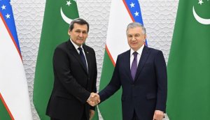 Президент Узбекистана встретился с главой МИД Туркменистана