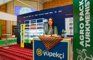 Yupekchi presents the BOLD “Mango Coconut” drink at the Agro Pack Turkmenistan & Turkmen Food exhibition