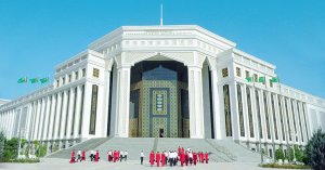 Институт экономики и управления в Ашхабаде приглашает на День открытых дверей