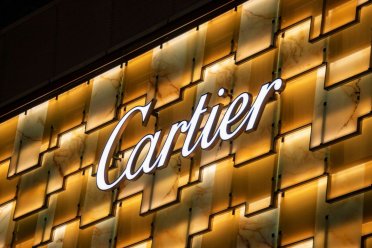 Due to a glitch on the website, a man paid $28 for Cartier earrings instead of $28 000 USD