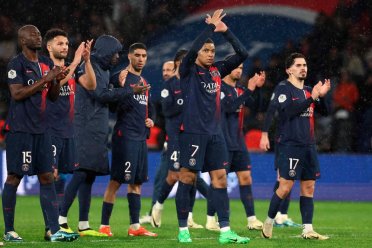 Fransa Ligue 1'de şampiyon Paris Saint-Germain