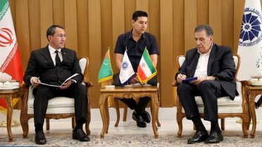 Türkmen-İran ticari işbirliğinin geliştirilmesi görüşüldü