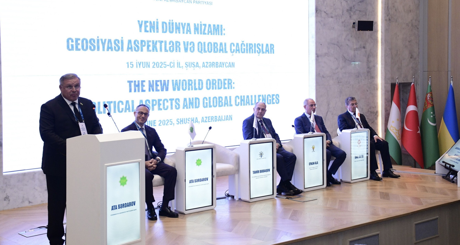 Türkmenistanyň Demokratik partiýasynyň wekilleri Şuşada geçirilen foruma gatnaşdylar