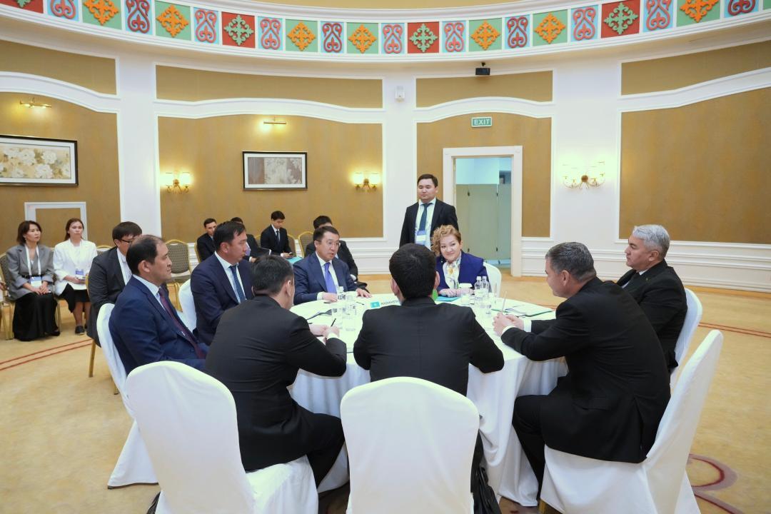 Aşgabat bilen Almatynyň arasynda göni howa gatnawyny ýola goýmak göz öňünde tutulýar