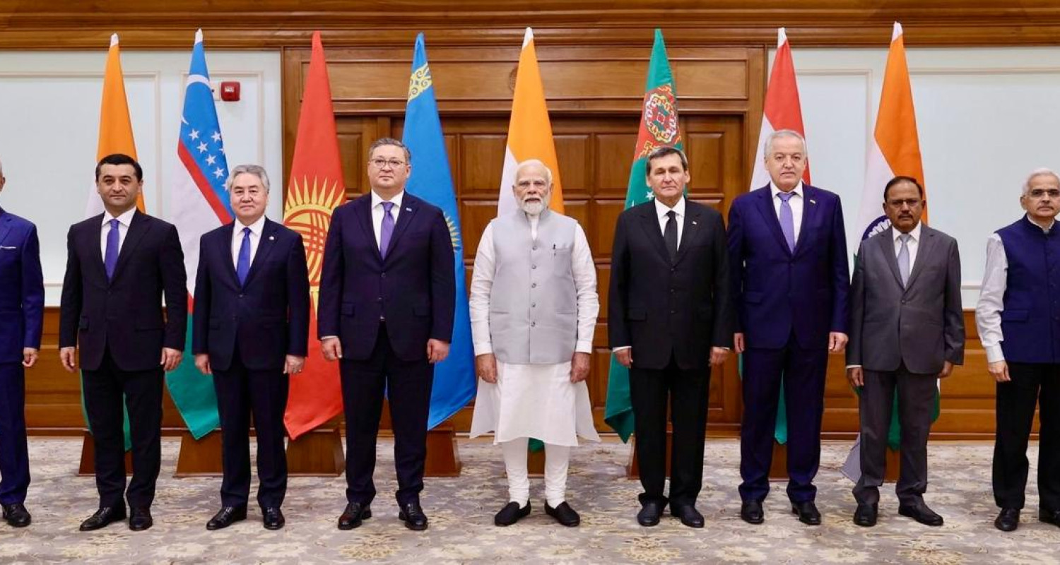 Daşary işler ministri R.Meredow Hindistan Respublikasynyň Premýer-ministri bilen duşuşdy