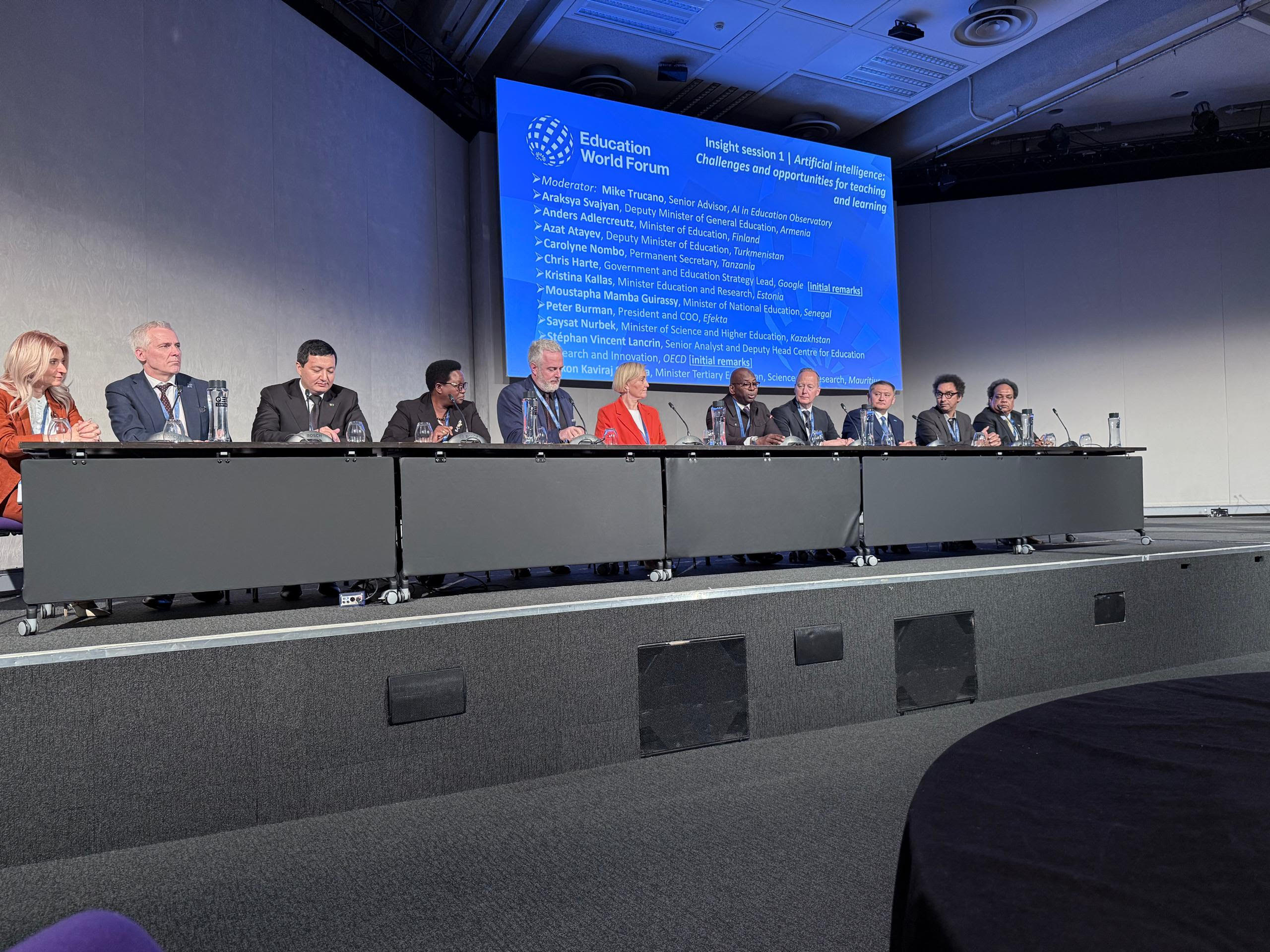 
Türkmenistan Londonda geçirilen forumda bilimde EA-ny durmuşa geçirmek baradaky garaýşyny hödürledi 