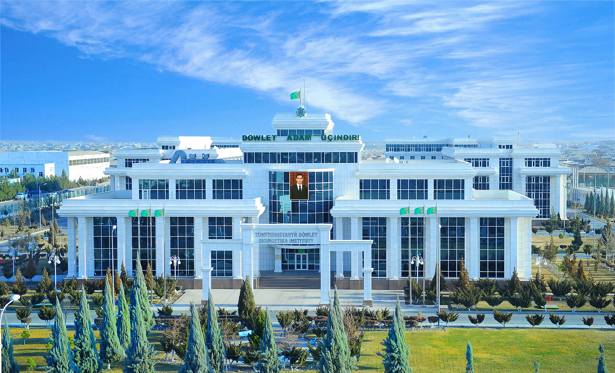 
Türkmenistanyň Döwlet energetika instituty Magtymgulynyň ýubileýi mynasybetli täze kitaplary taýýarlady 