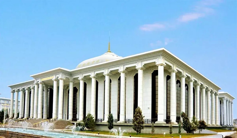 
Türkmenistanyň Mejlisi Halk Maslahatynyň nobatdaky mejlisine taýýarlyk görýär 