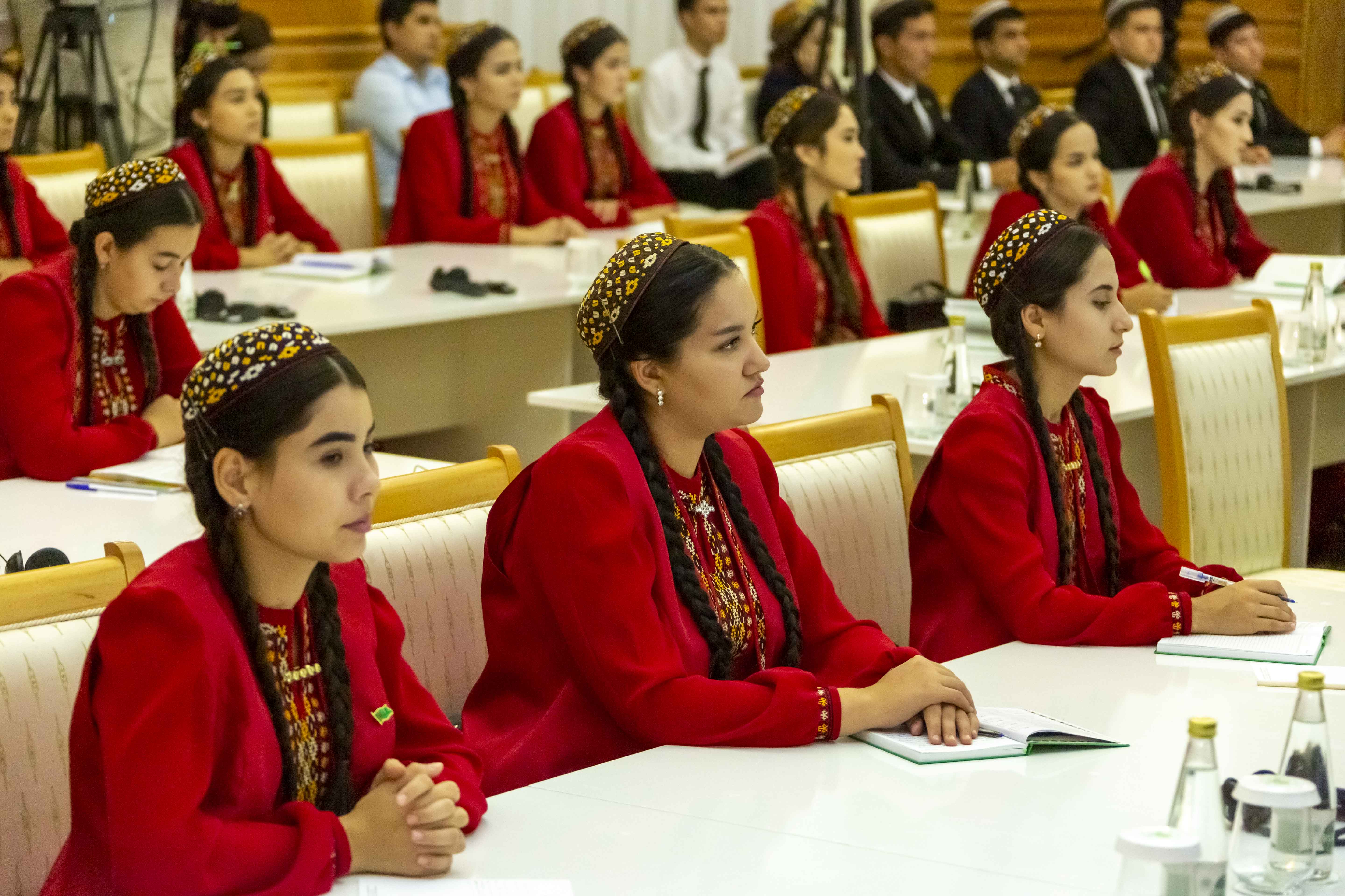 
Türkmenistan «Bolşaýa Aziýa» teleýaýlymy bilen hyzmatdaşlygy ösdürmegi maksat edinýär 