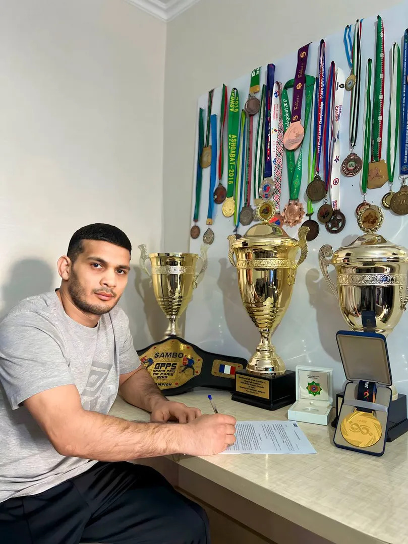 «Turkmenportal» Habib Nurmagomedowdan tälim alýan türkmen türgeni bilen söhbetdeşlik gurady