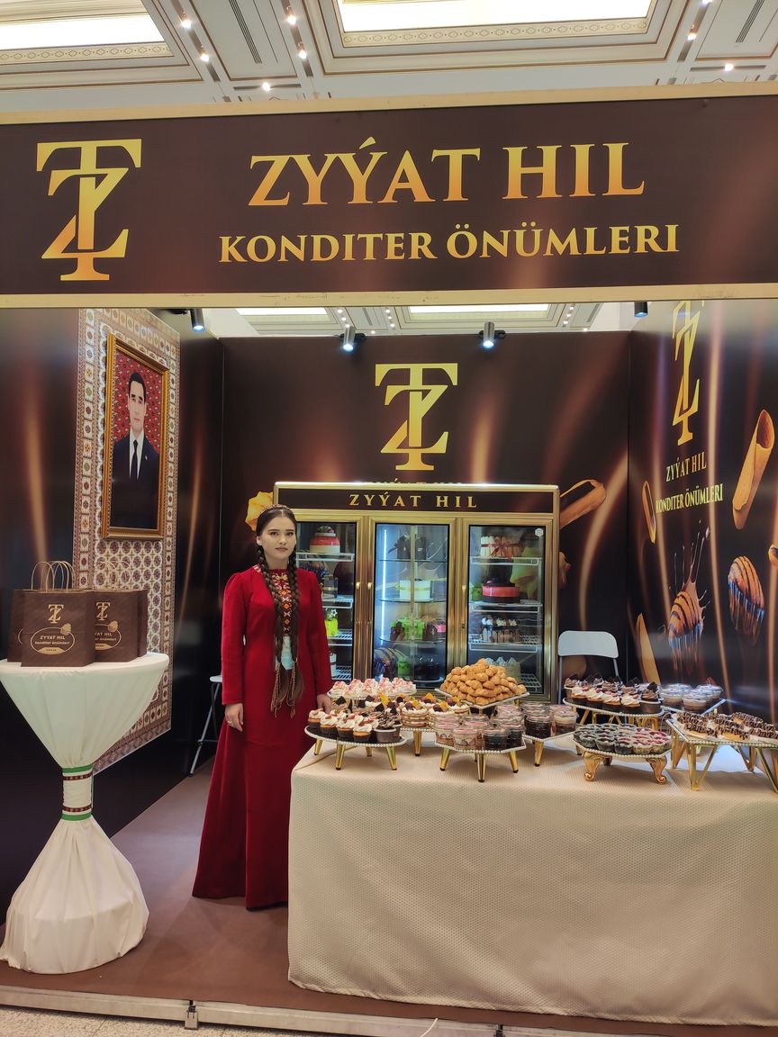 
«Zyýat Hil» konditer dükanlary zynjyry ilkinji gezek «Ak şäherim Aşgabat» atly halkara sergisine gatnaşýar 