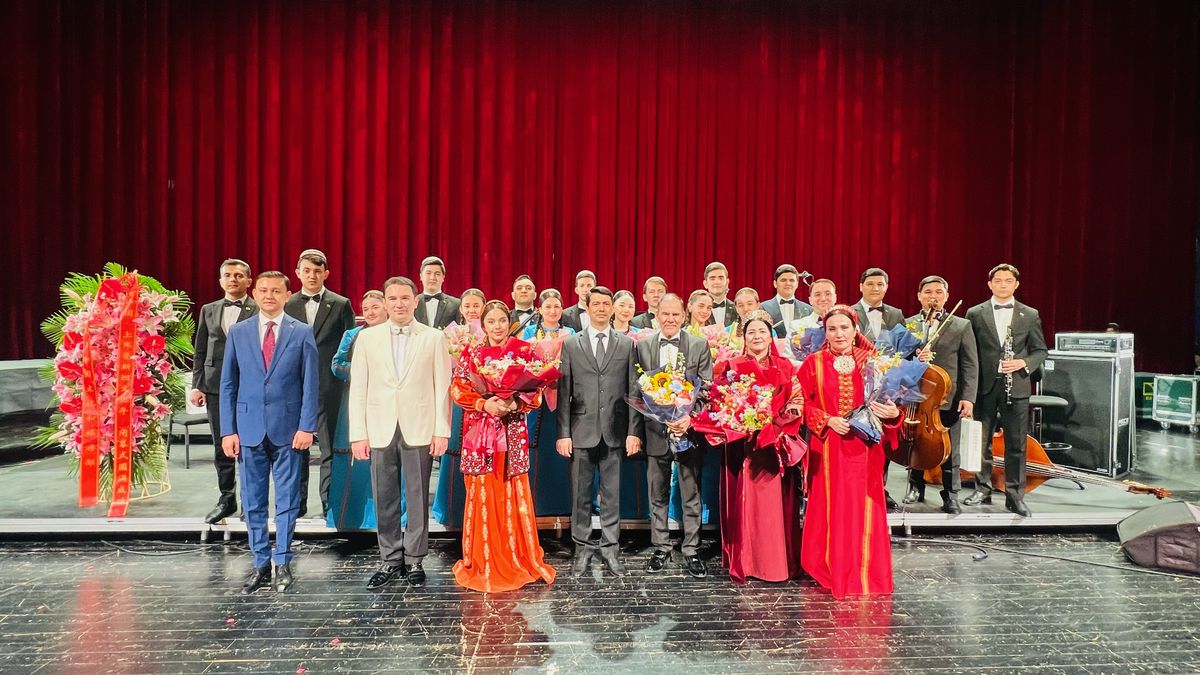 Pekin şäherinde Türkmenistanyň Medeniýet ýylynyň ýapylyş dabarasyna bagyşlanan konsert geçirildi