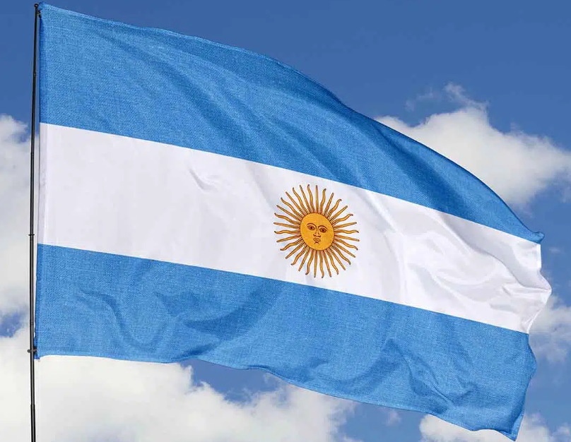 
Argentinalylar hümmetsizlenme sebäpli haryt bilen hasaplaşýarlar 