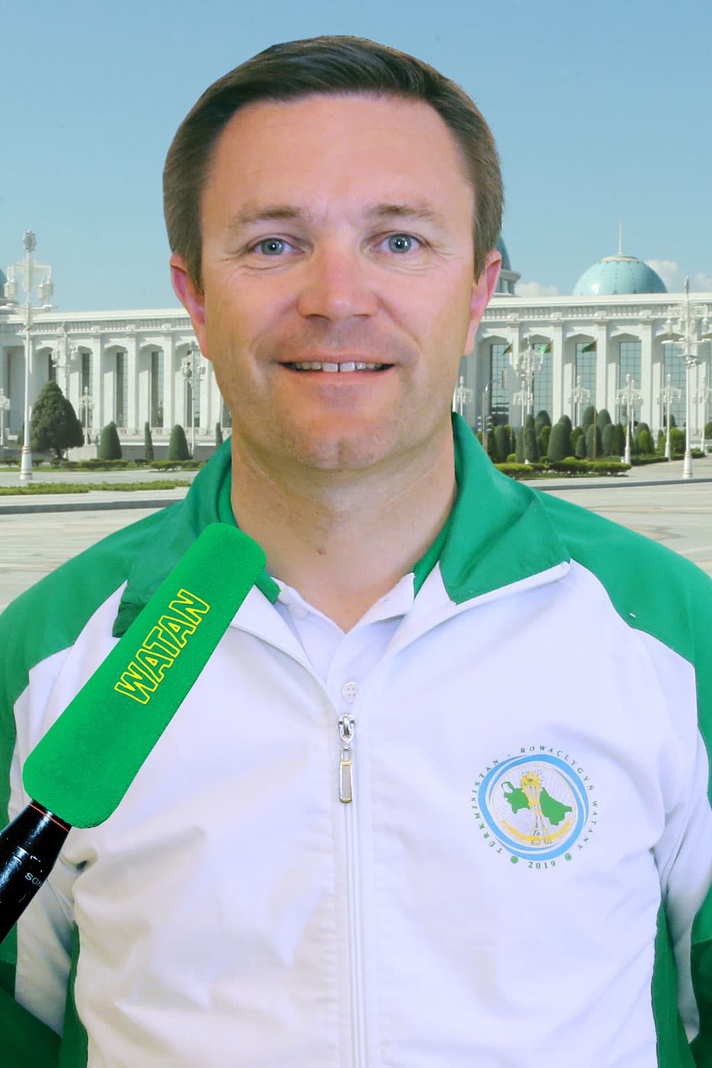 Gurbanguly Berdimuhamedov received Head of the International Cyclist Union David Lappartien 