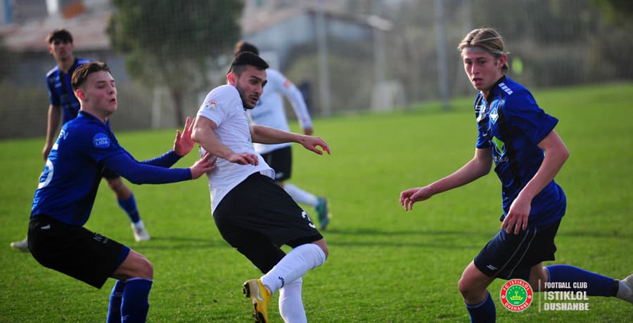 Сулейман Мухадов отыграл весь матч за «Истиклол» против датского «Кёге»