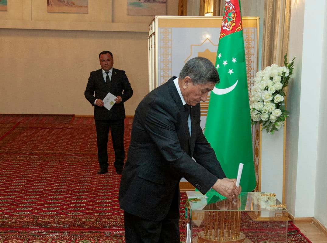 Началось досрочное голосование за рубежом по выборам Президента Туркменистана