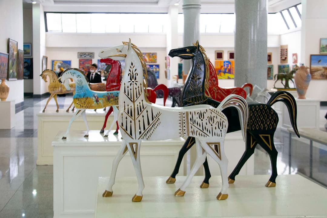 An exhibition dedicated to the National Day of the Horse has opened at the Academy of Arts of Turkmenistan