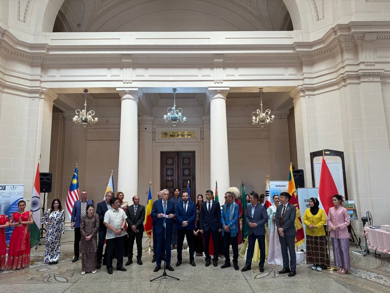 Türkmenistan, Ploiesti'deki Asya Kültür Festivali'ne Katıldı