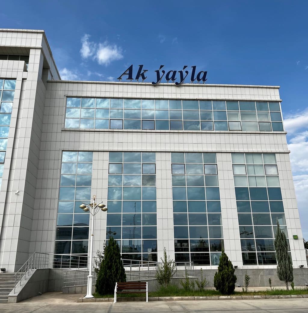 Розничная сеть Ak gaýa открыла новый магазин в Ашхабаде – гипермаркет Ak ýaýla