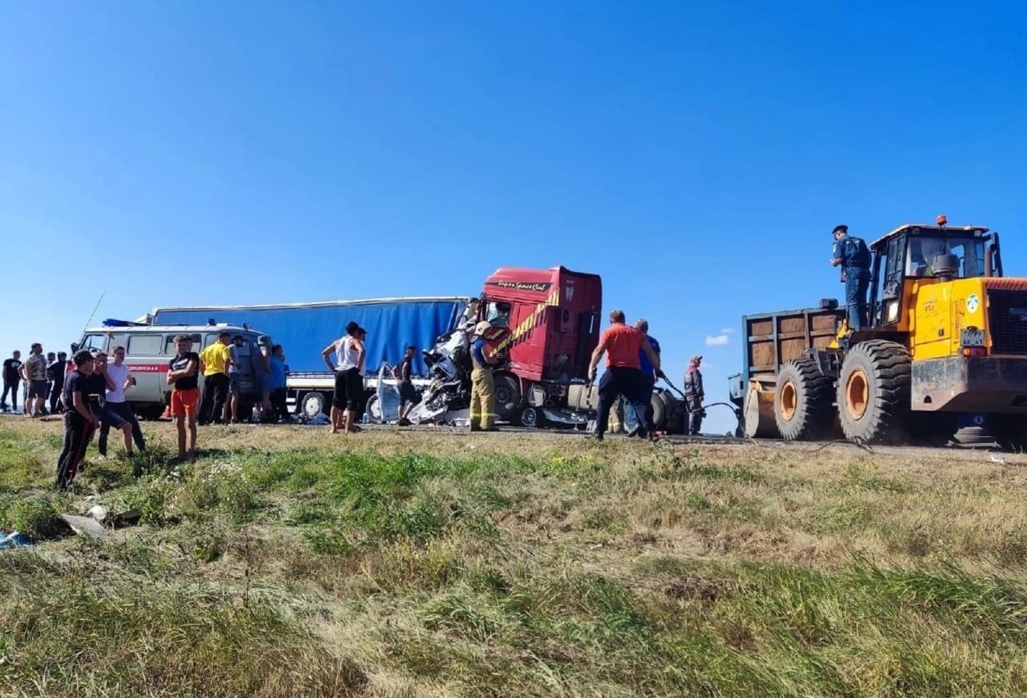 Serdar Berdimuhamedow Gyrgyz Respublikasynyň Prezidentine gynanç bildirdi