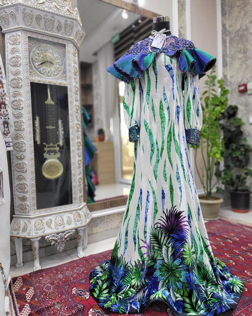 green emerald velvet dress Antique Alevi Turkmen Dress