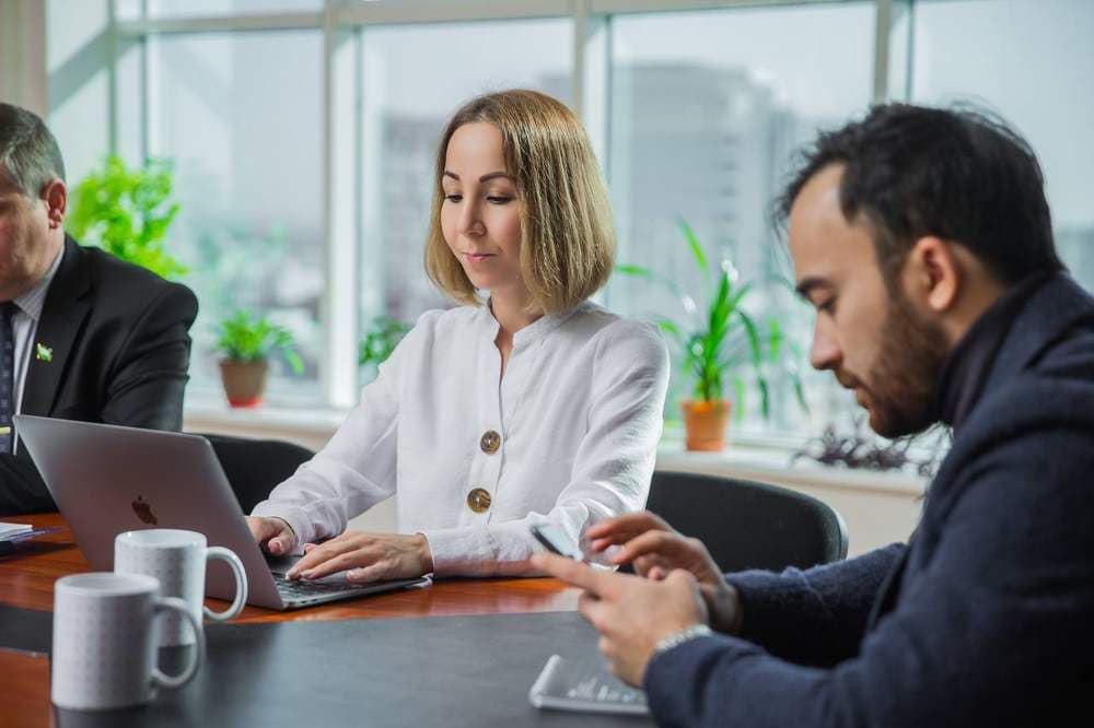 Türkmenistandaky «City Business School» «Gara anna güni»  atly aksiýa çäresini geçirýär