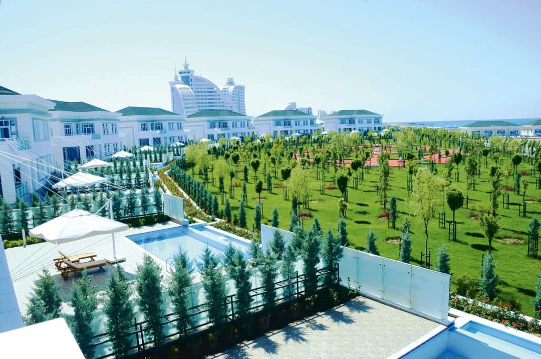 Awazada dynç alyş möwsümi 15-nji maý – 1-nji sentýabr aralygynda dowam eder