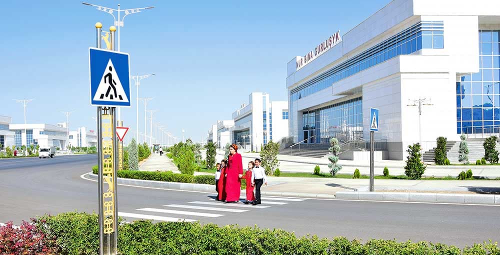 МВД Туркменистана призвало водителей к бдительности из-за роста интенсивности движения