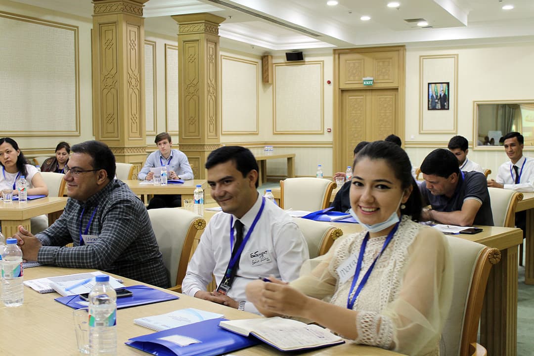 В Ашхабаде для молодежи проведен семинар по разработке и управлению проектами 