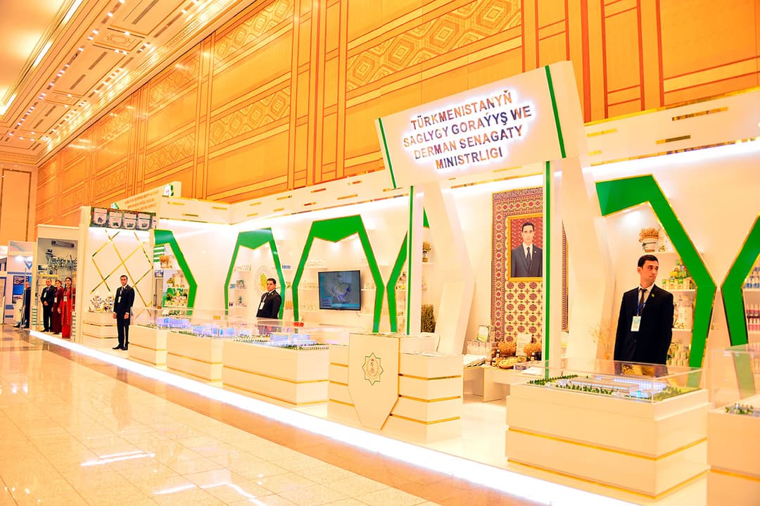 В Ашхабаде начала работу Международная научная конференция  по здравоохранению, образованию и спорту 