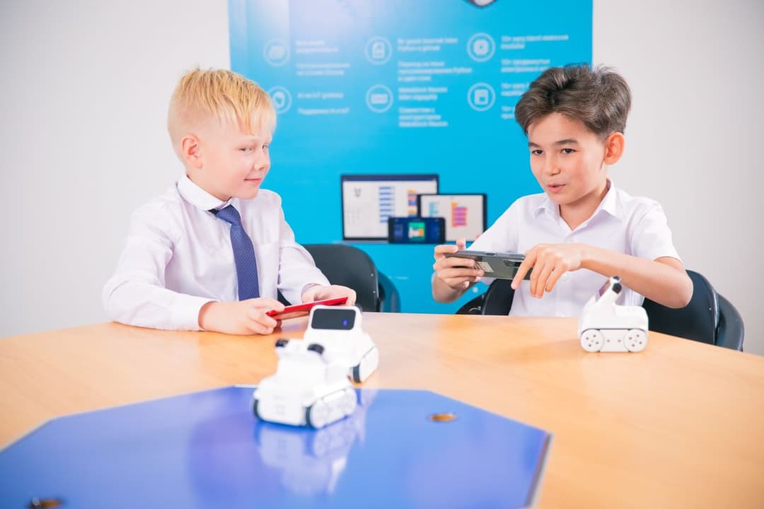  ImdatBot предлагает необычный подарок для юных любителей техники и современных гаджетов