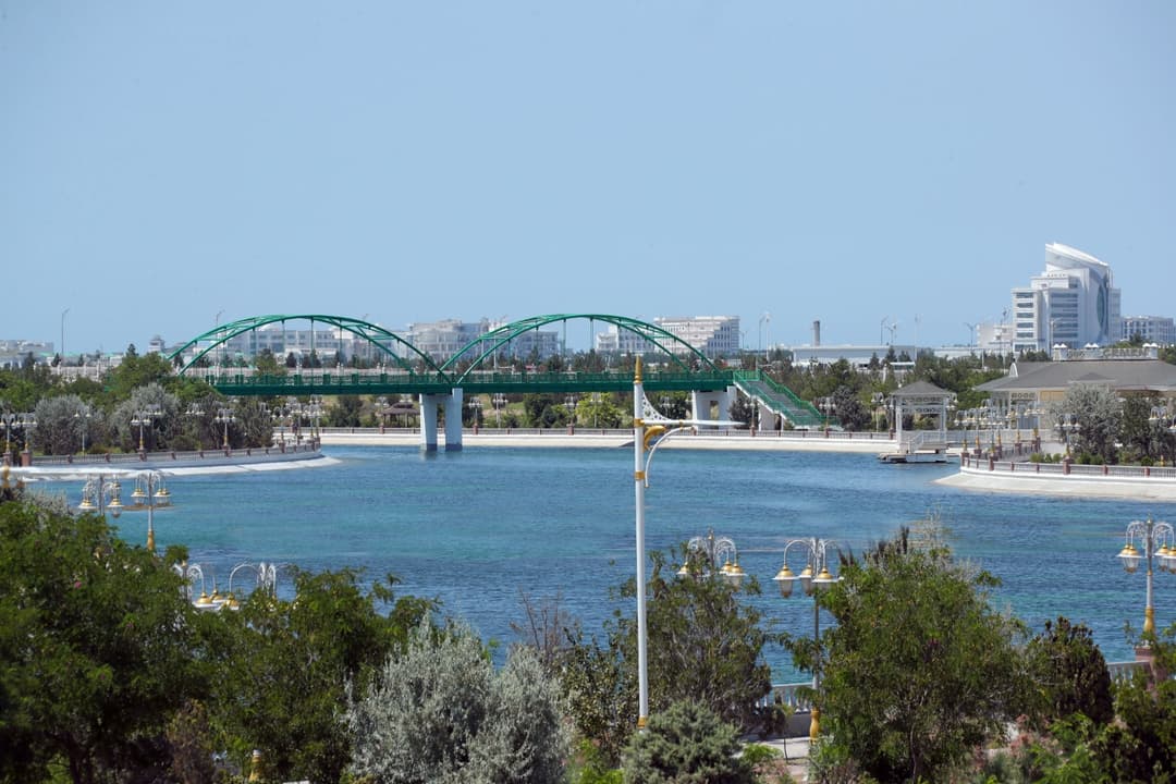 Awazada «Türkmenistan – Azerbaýjan – Özbegistan» formatyndaky sammit geçiriler