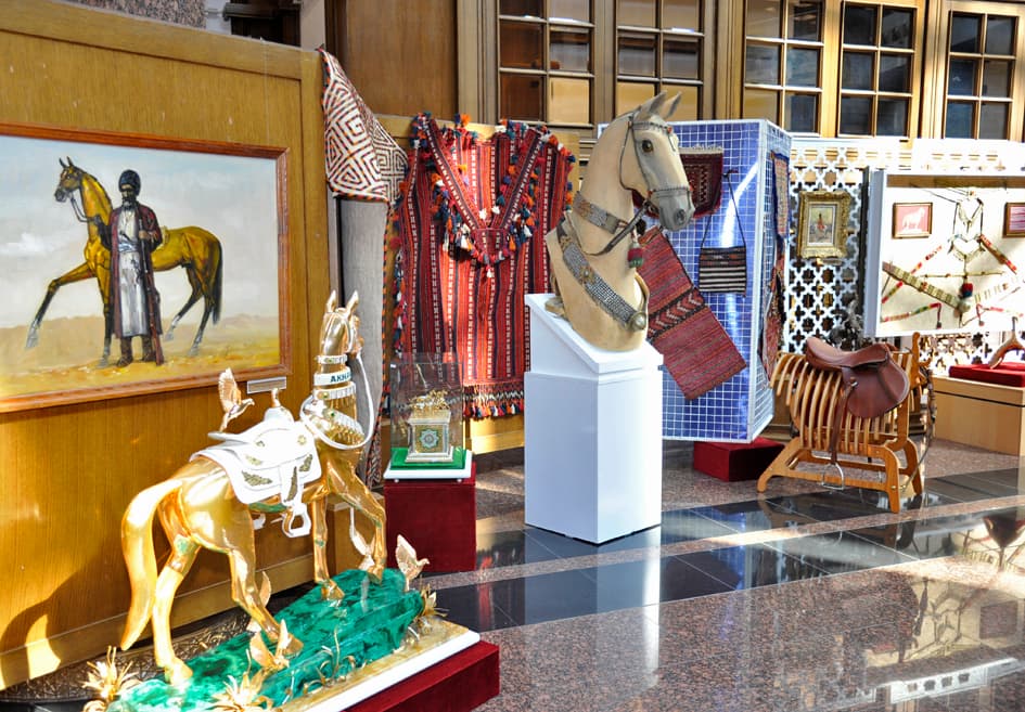 В Государственном музее Туркменистана организованы мероприятия к национальному празднику ахалтекинского скакуна