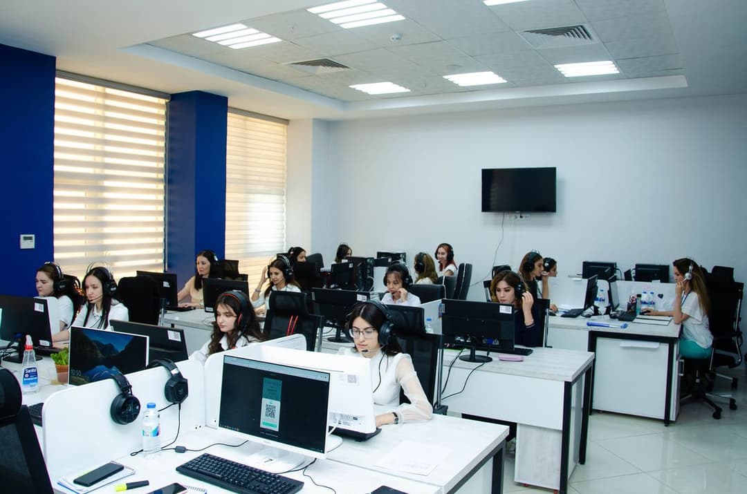 «Lotta-line» köpugurly aragatnaşyk merkeziniň hyzmatlaryny hödürleýär 