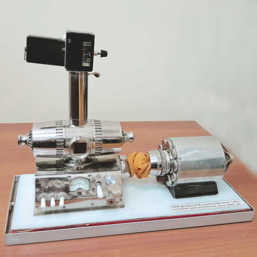 Daha önce uzayda bulunmuş bir cihaz, Türkmenistan Devlet Müzesi'ne teslim edildi