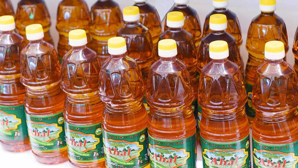 В Туркменистане увеличено производство растительного масла торговой марки «Ахал» 