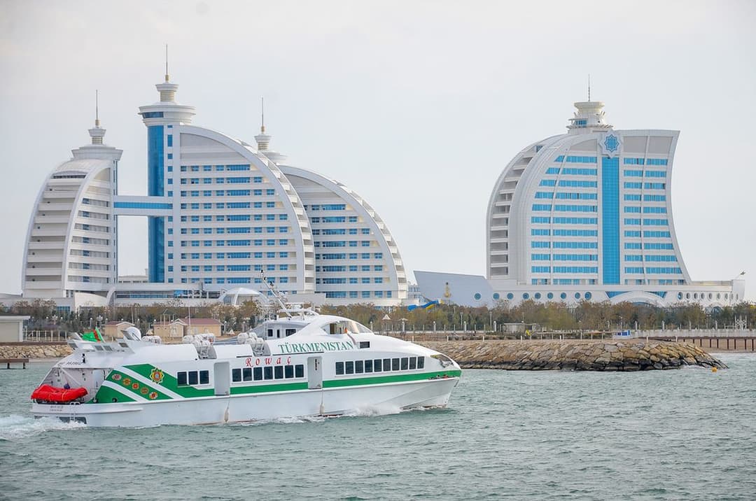 Маршрут построен: как добраться из Ашхабада до Авазы