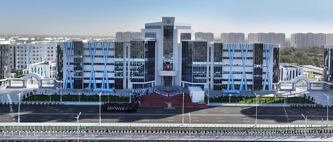 Международный университет предпринимателей - первый в Туркменистане негосударственный вуз