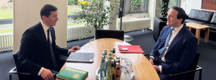 Türkmenistanyň diplomaty Saarland federal ýerine iş saparyny amala aşyrdy