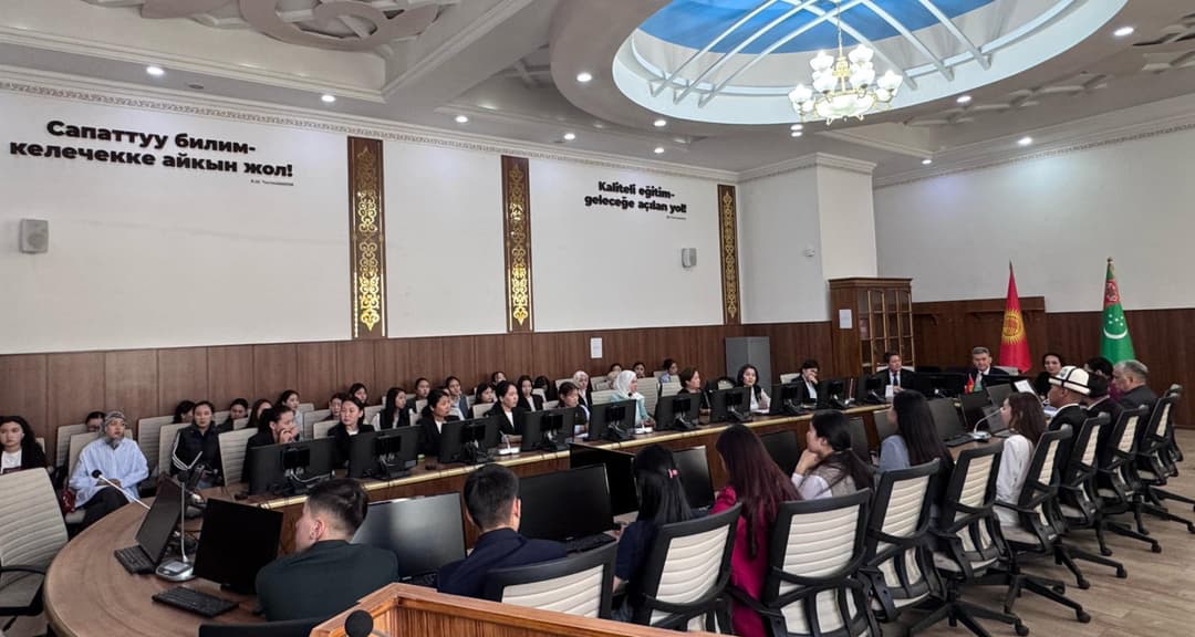 Посольство Туркменистана в Бишкеке провело круглый стол