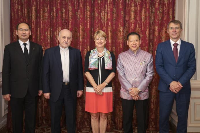 Посол Туркменистана вручил верительные грамоты Князю Монако