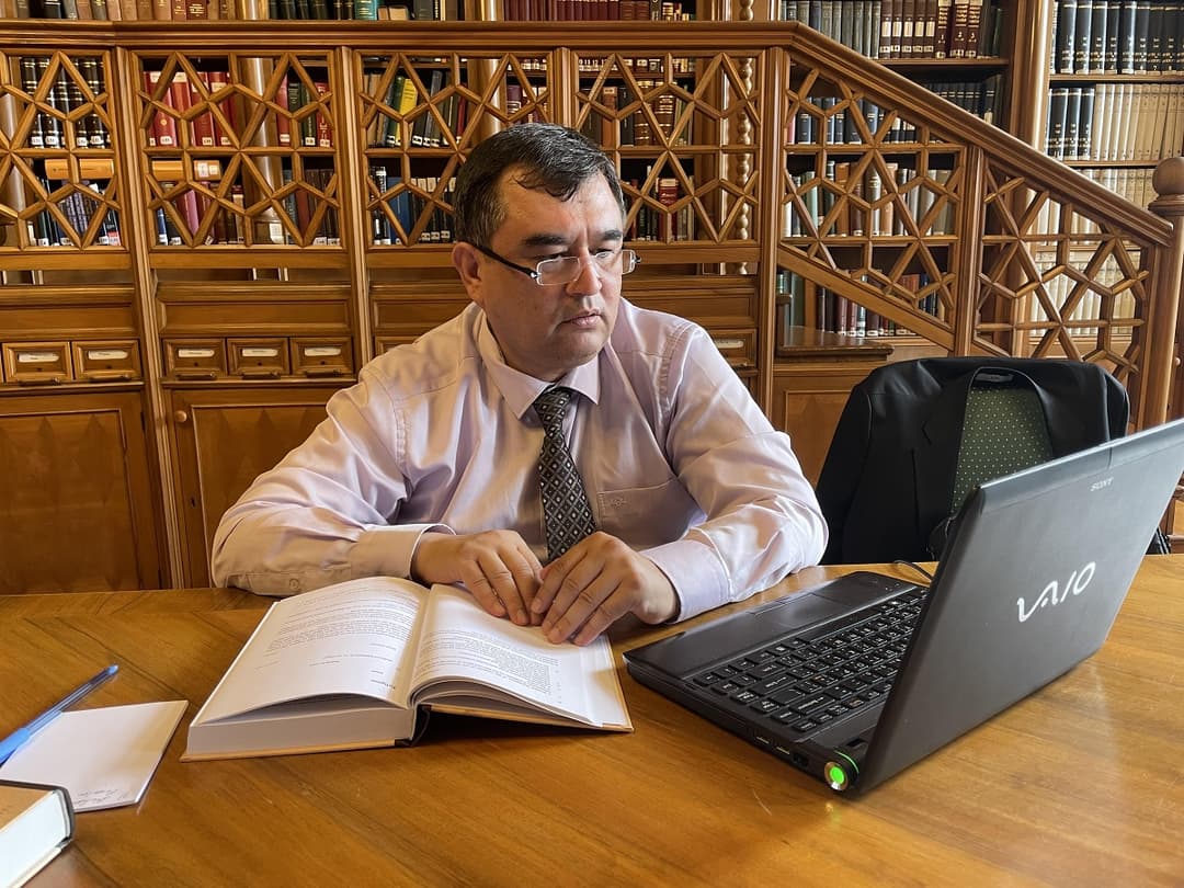 Туркменские учёные уверены – 2024 год принесёт новые открытия в изучении наследия Махтумкули Фраги